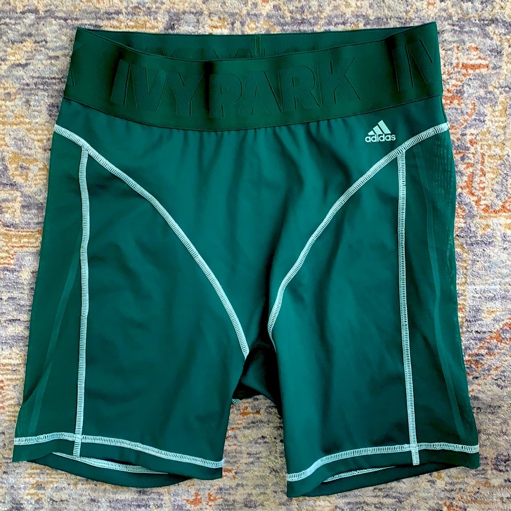 Ivy Park Cycling Shorts, M
